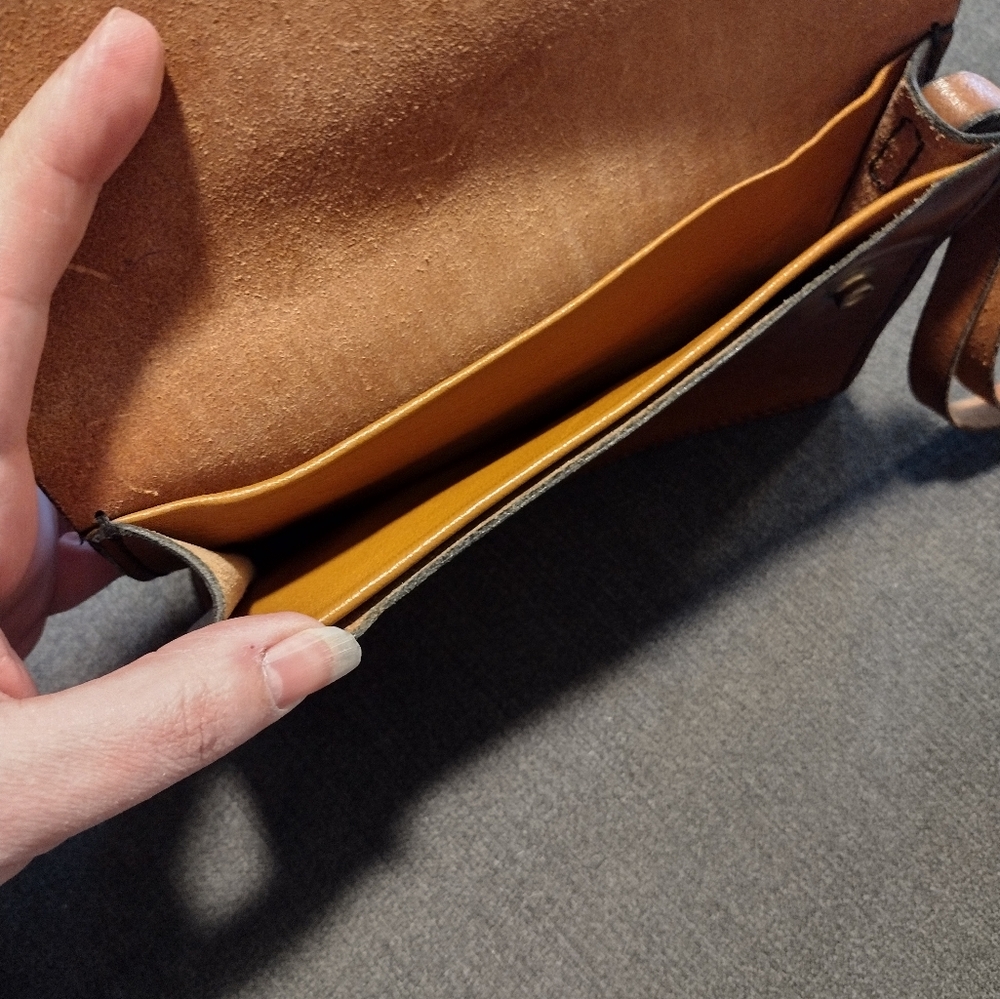 Classic Brown Leather Wristlet Clutch - Picture 9 of 11